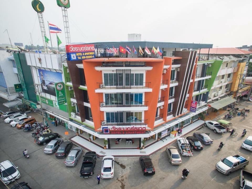 Vatchara Northgate Hotel Nakhon Sawan Exterior foto